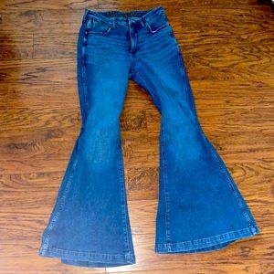 Wrangler Trumpet Flares